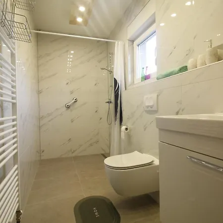 - Casa Adrianovo Ljubuški